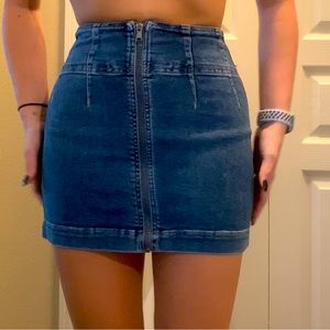 FREE PEOPLE Women’s Sz 24 Navy Blue Zipper Denim Skirt